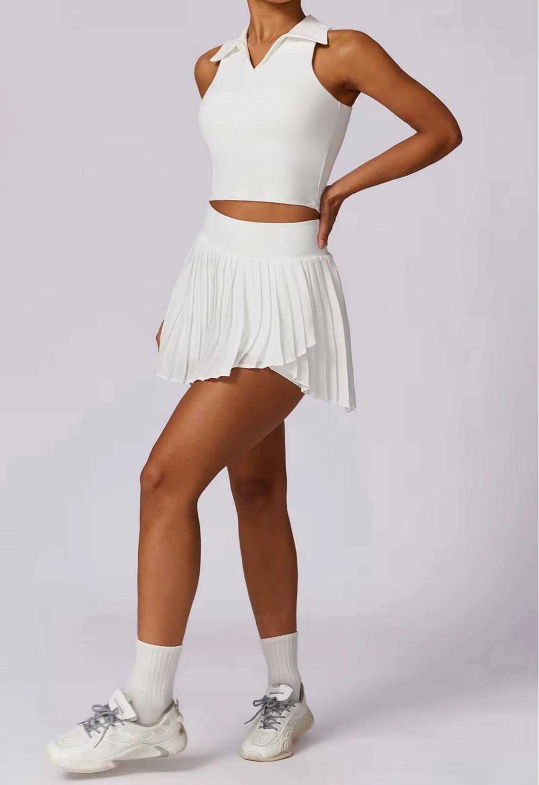 Conjunto deportivo falda plisada con top sin mangas