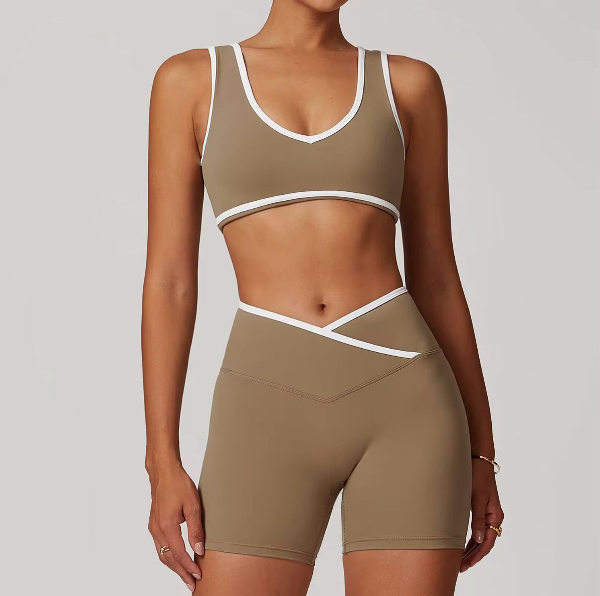 Set Fitness Mujer – Diseño Sofisticado y Confort Técnico